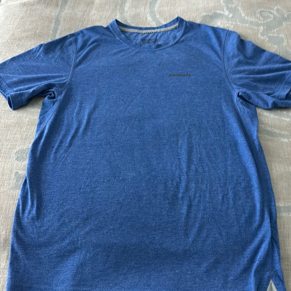 Patagonia t shirt SZ S